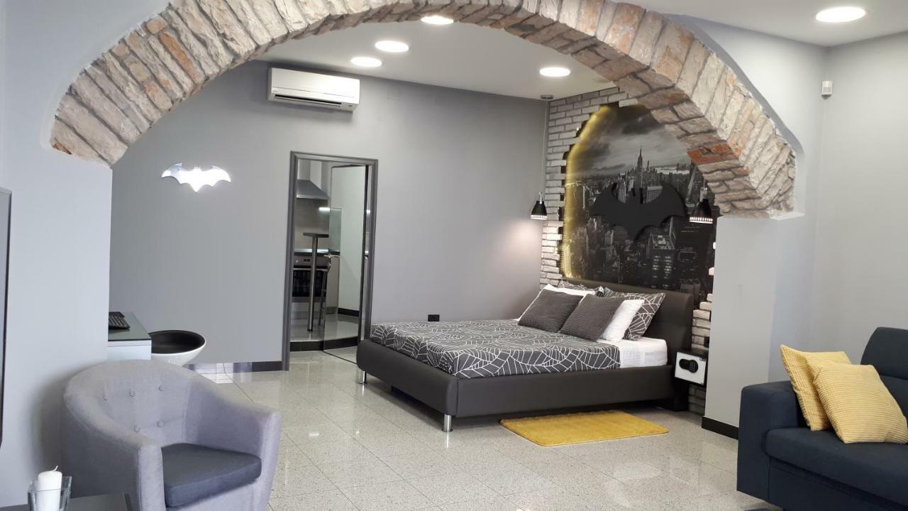 Batcave Apartment Pula Bagian luar foto