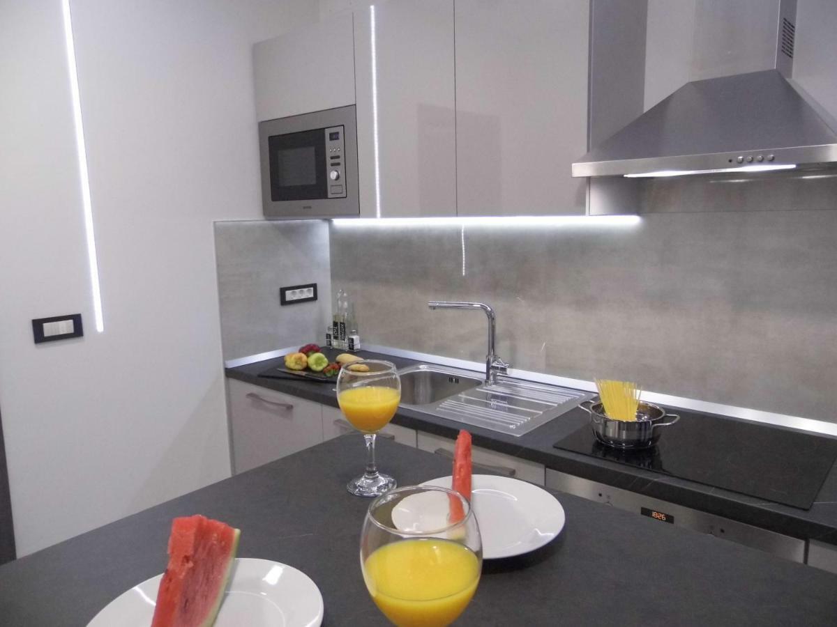 Batcave Apartment Pula Bagian luar foto